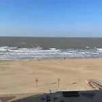 By The With Stunning Sea View Apartamento Knokke-Heist