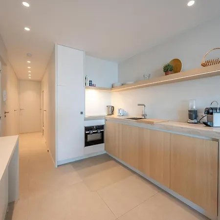 By The With Stunning Sea View Lejlighed