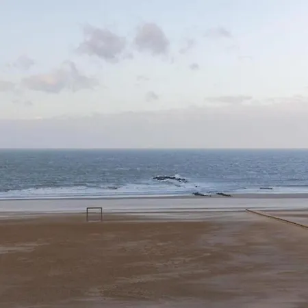 By The With Stunning Sea View Daire