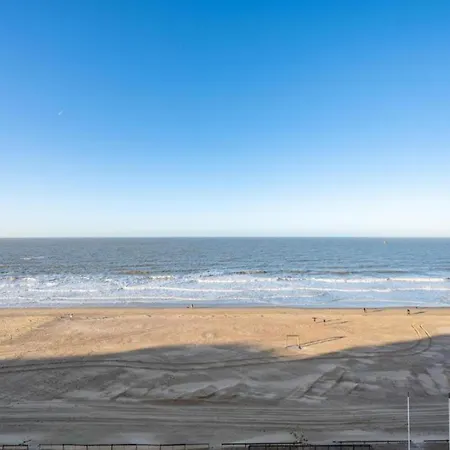 By The With Stunning Sea View Daire *