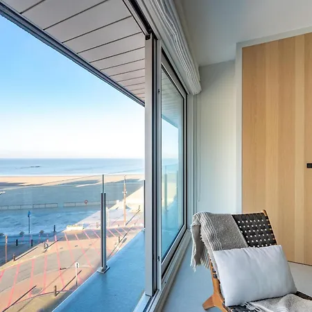 By The With Stunning Sea View アパート