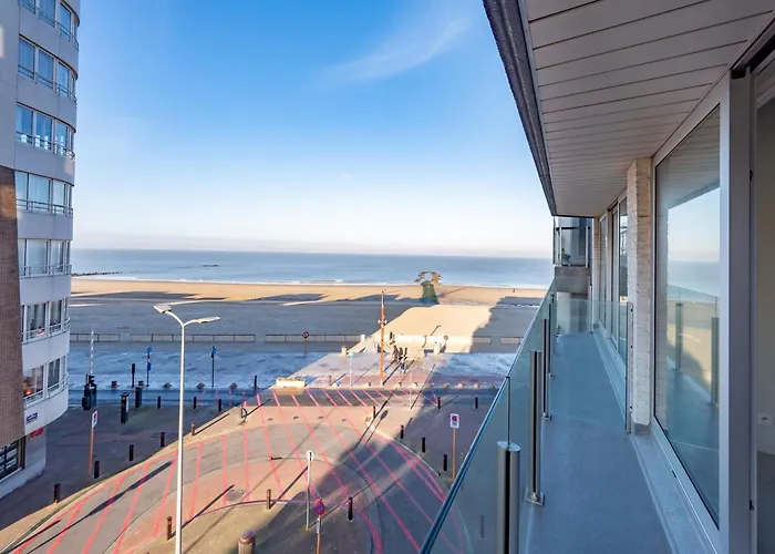 Appartement By The With Stunning Sea View