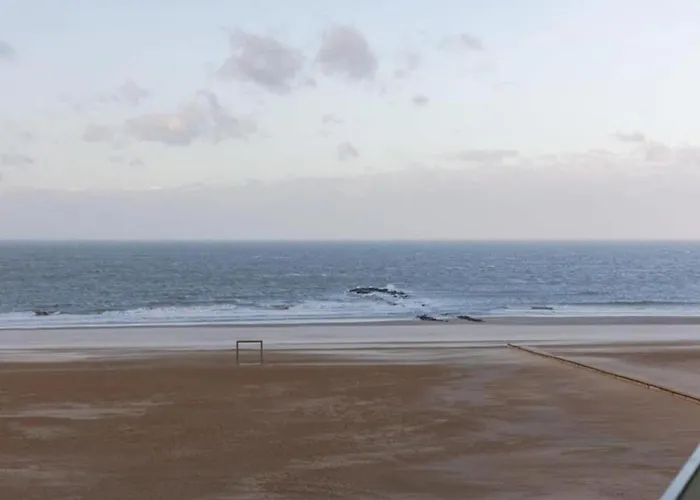 By The With Stunning Sea View Appartement